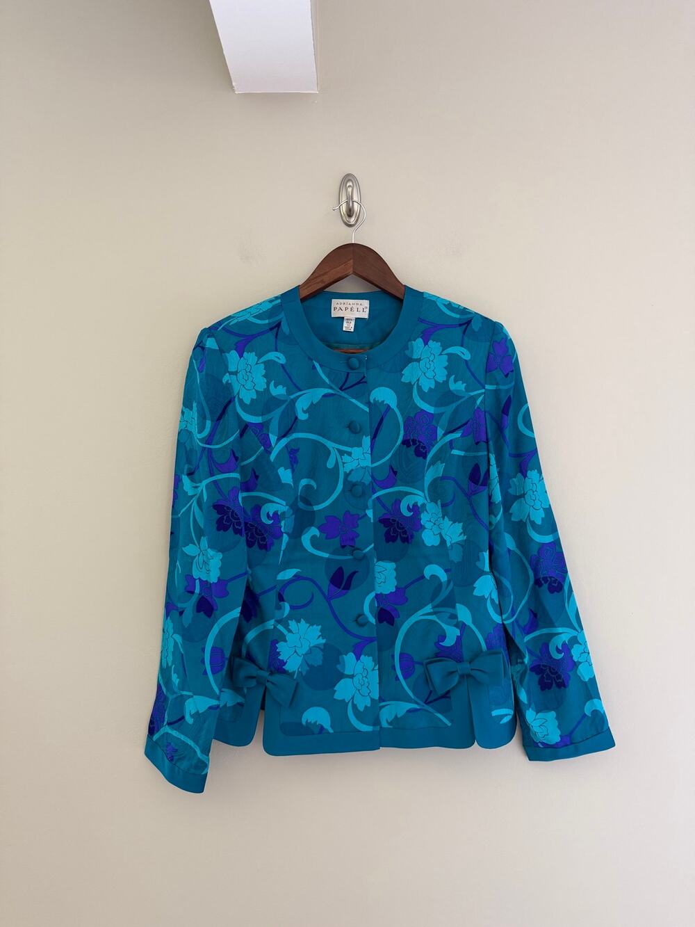 VINTAGE ADRIANNA PAPELL 100% Silk Suit Shirt Jacket with Floral Pattern Size 10